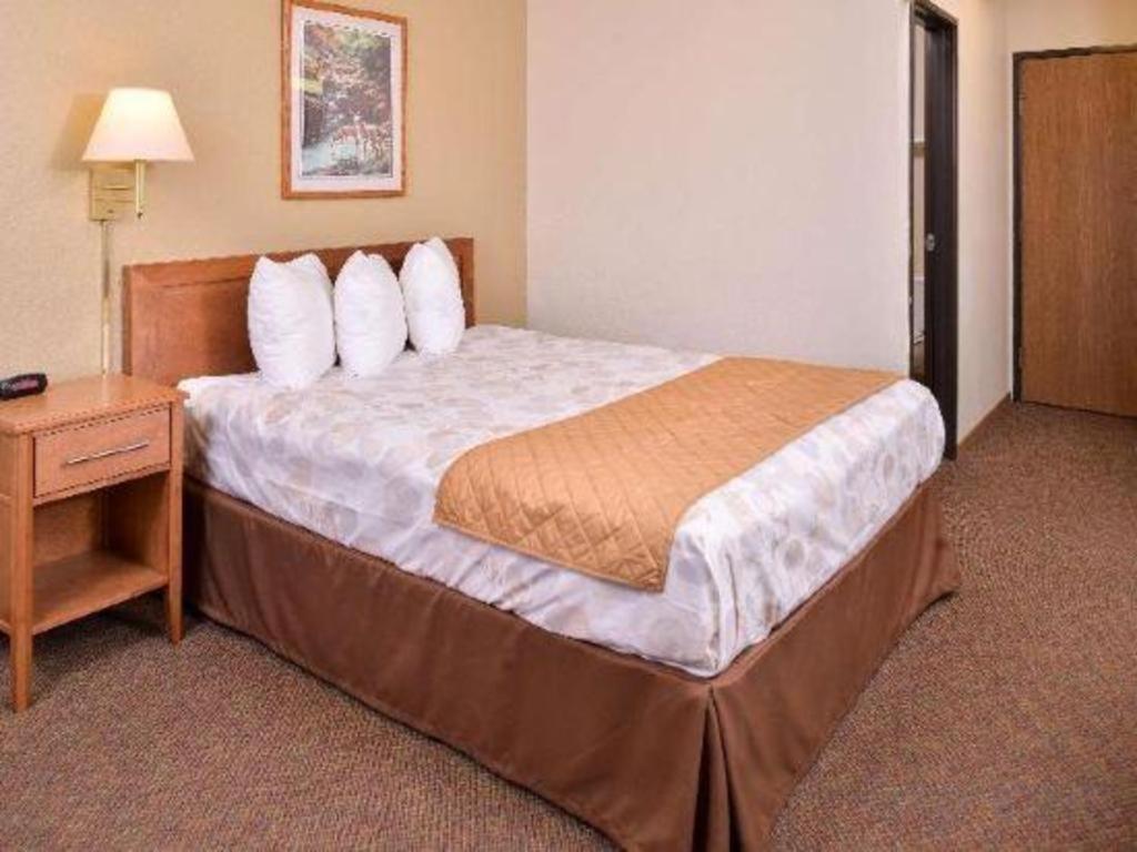 Americas Best Value Inn Missouri Valley Exterior photo